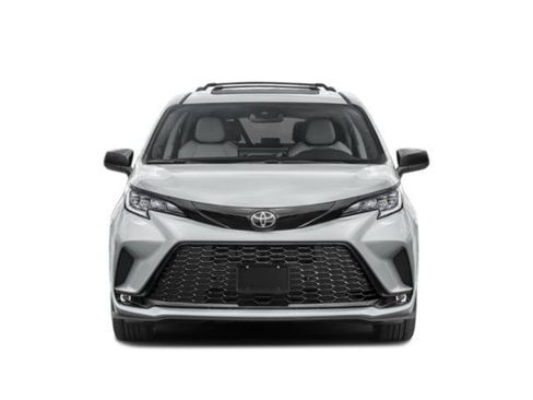 Used 2025 Toyota Sienna XSE w/ XSE Plus Package AWD/4WD image 4