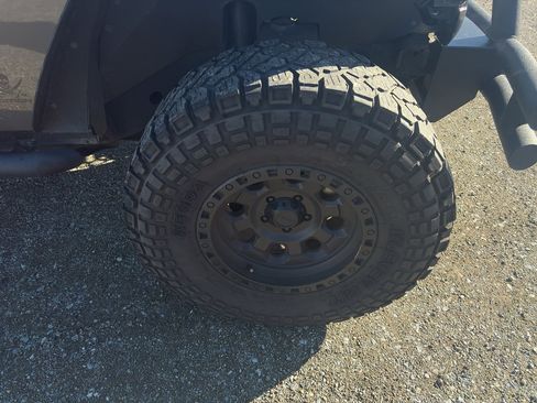 Used 2017 Jeep Wrangler Unlimited Sport w/ Quick Order Package 24S image 7