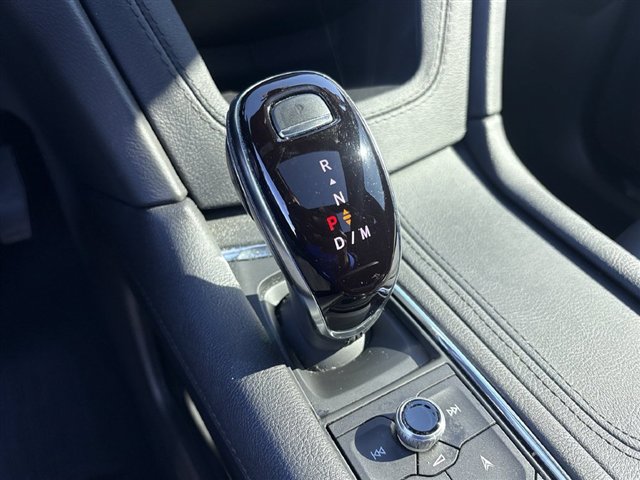 Certified 2024 Cadillac XT5 Premium Luxury w/ LPO, Floor Liner Package AWD/4WD image 16