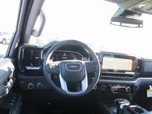 New 2026 GMC Sierra 1500 SLT w/ SLT Premium Plus Package image 15
