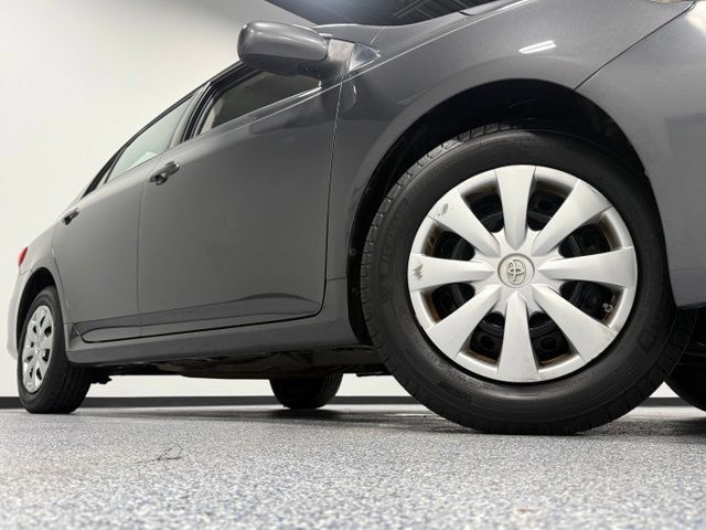 Used 2013 Toyota Corolla L FWD image 2