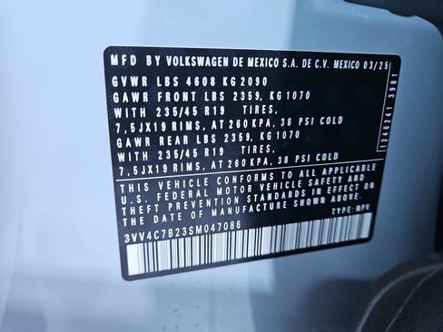 New 2025 Volkswagen Taos SEL image 30