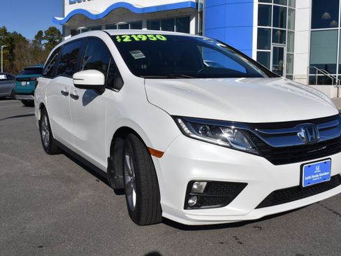Certified 2020 Honda Odyssey EX image 3