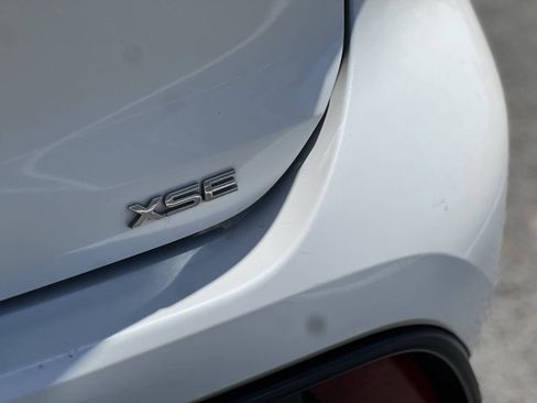 Used 2021 Toyota Highlander XSE FWD image 37