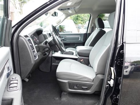 Used 2023 RAM 1500 Classic SLT w/ Electronics Convenience Group image 17