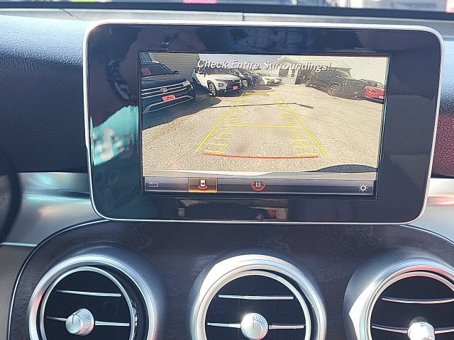 Used 2018 Mercedes-Benz GLC 300 4MATIC image 4