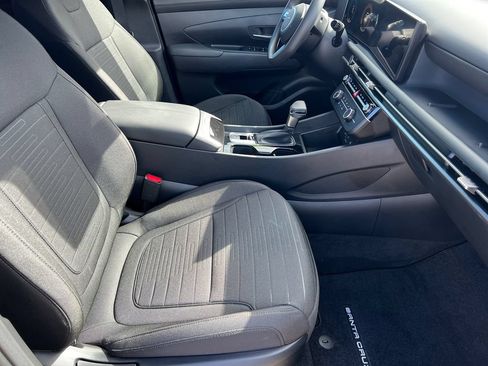 Certified 2026 Hyundai Santa Cruz SE FWD image 7