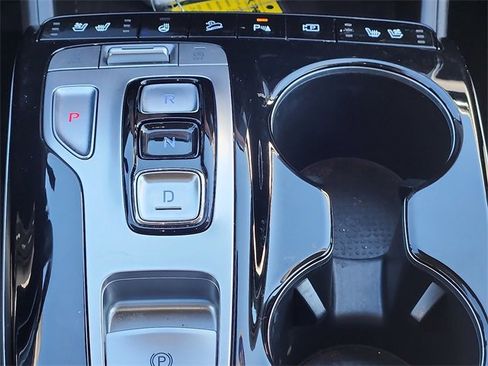 Certified 2022 Hyundai Tucson Limited w/ Winter Package image 18