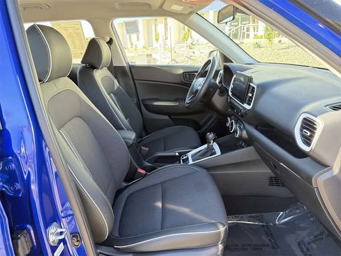Certified 2024 Hyundai Venue Limited image 34