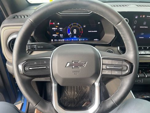Used 2025 Chevrolet Colorado ZR2 AWD/4WD image 14