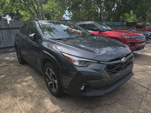 Used 2025 Subaru Crosstrek 2.5i Premium AWD/4WD image 5
