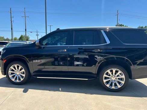 Used 2023 Chevrolet Tahoe Premier w/ Texas Edition RWD image 5