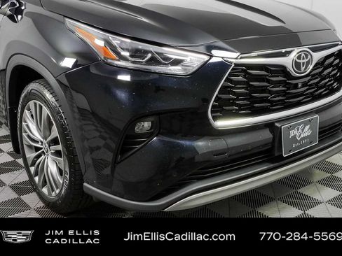 Used 2021 Toyota Highlander Platinum AWD/4WD image 39