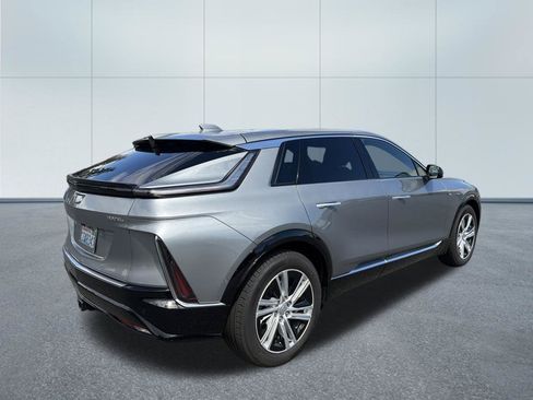 Certified 2024 Cadillac Lyriq Tech w/ Driver Assist Package AWD/4WD image 9
