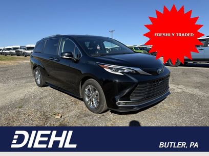 Used 2023 Toyota Sienna Platinum