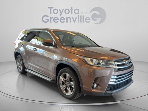 Used 2019 Toyota Highlander Limited Platinum FWD image 8