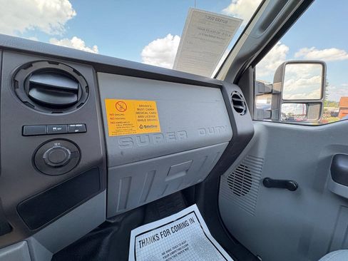 Used 2015 Ford F250 XL RWD image 17