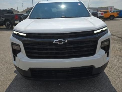 Used 2024 Chevrolet Traverse LT w/ Midnight/Sport Edition FWD image 8