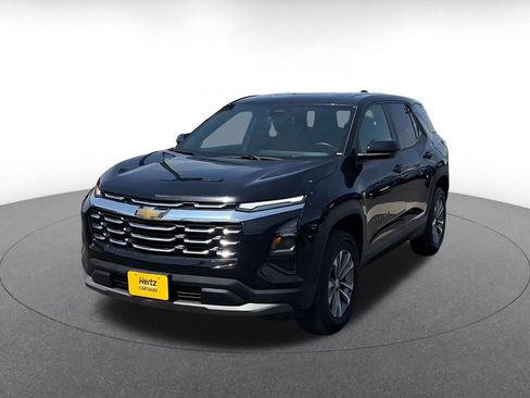 Used 2025 Chevrolet Equinox LT FWD image 7