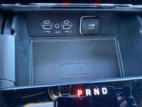 New 2025 Jeep Grand Cherokee Laredo X w/ Luxury Tech Group I AWD/4WD image 33
