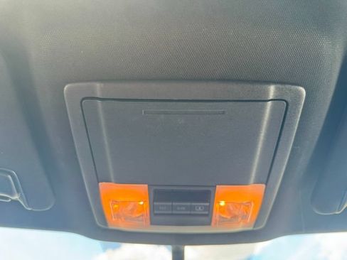 Used 2017 Ford Explorer Limited FWD image 32