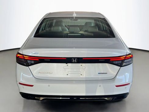 Used 2023 Honda Accord EX-L image 6