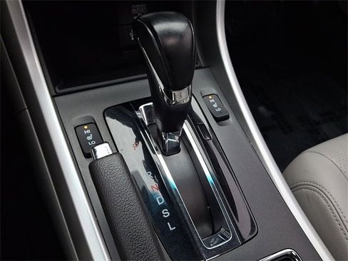 Used 2014 Honda Accord EX-L image 16