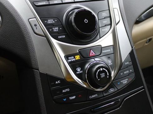 Used 2013 Hyundai Azera LIMITED image 18