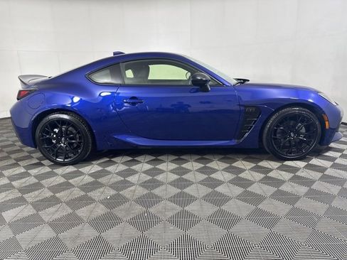 Used 2025 Toyota GR86 Premium image 2