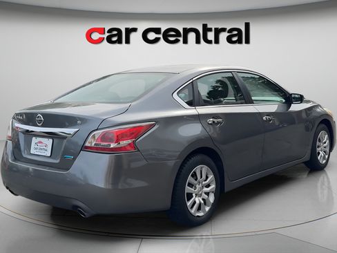 Used 2014 Nissan Altima 2.5 S FWD image 6