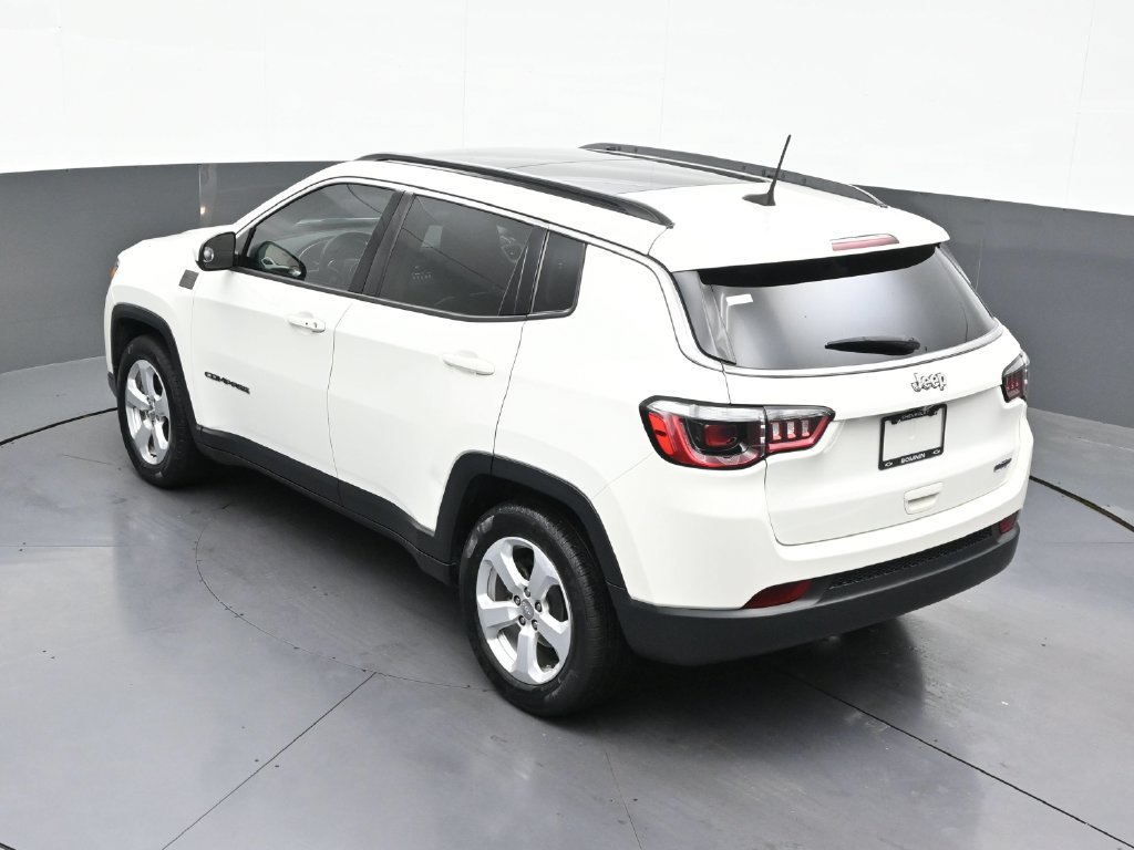 Used 2021 Jeep Compass Latitude w/ Sun and Sound Group FWD image 17