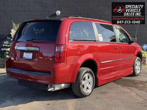 Used 2008 Dodge Grand Caravan SXT FWD image 8
