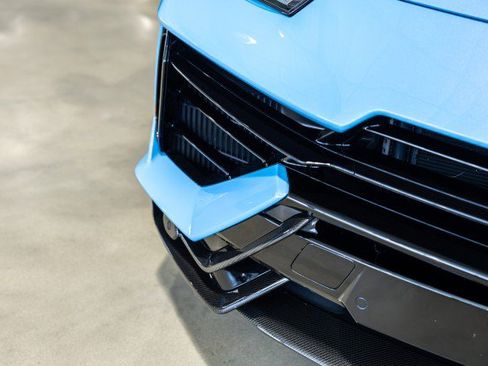 Used 2024 Lamborghini Urus Performante AWD/4WD image 13