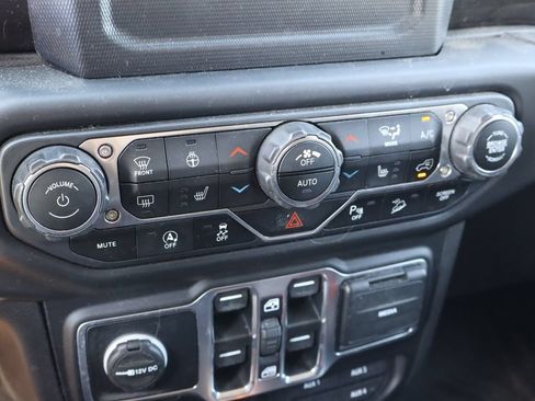 Used 2019 Jeep Wrangler Unlimited Sport AWD/4WD image 21