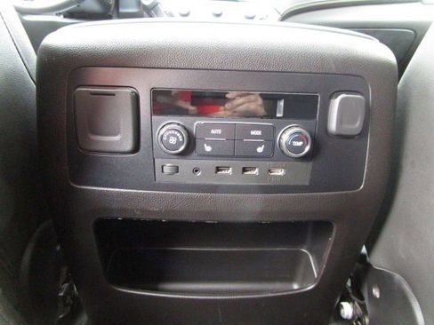 Used 2019 Chevrolet Tahoe Premier AWD/4WD image 14