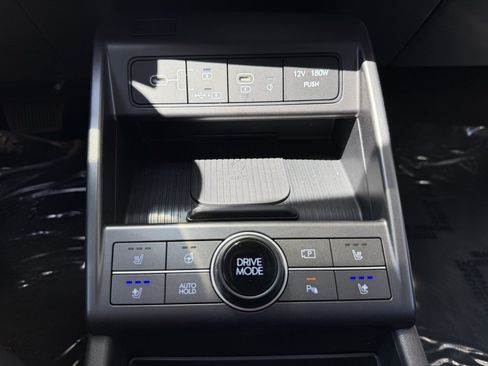 Used 2025 Hyundai Kona Limited FWD image 25