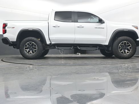Certified 2023 Chevrolet Colorado ZR2 w/ ZR2 Convenience Package III image 34