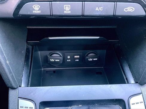 Used 2017 Hyundai Elantra Value Edition image 24