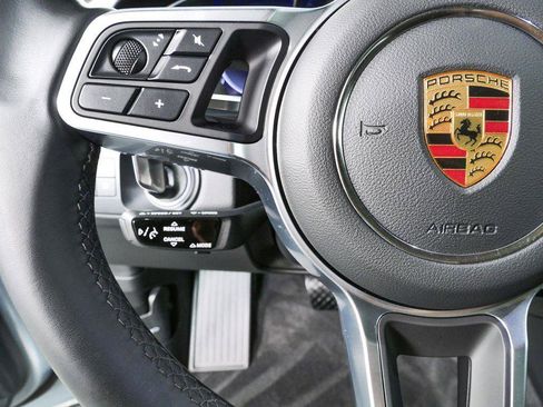 Certified 2022 Porsche Cayenne Coupe AWD/4WD image 9