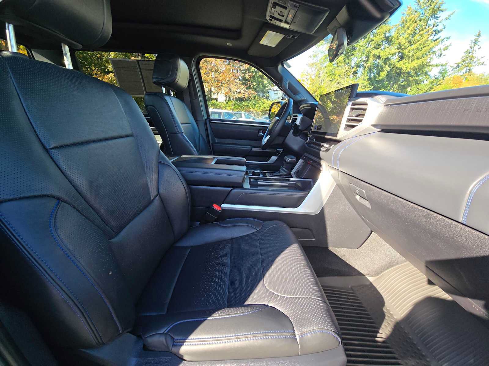 New 2025 Toyota Tundra Platinum w/ TRD Off-Road Package AWD/4WD image 11