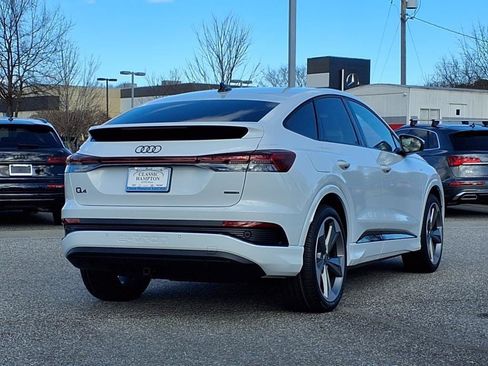 New 2025 Audi Q4 e-tron Premium Plus AWD/4WD image 9