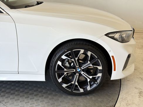 Used 2025 BMW 330i xDrive Sedan w/ Convenience Package AWD/4WD image 12
