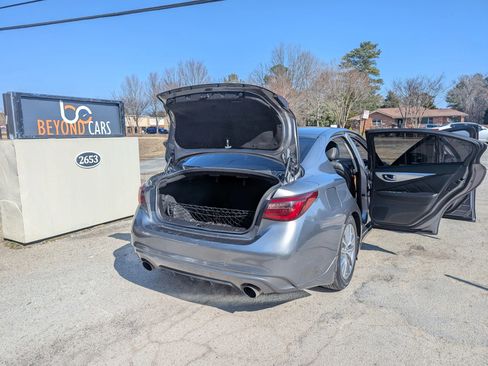 Used 2019 INFINITI Q50 Luxe w/ Essential Package (3.0T Luxe) RWD image 13