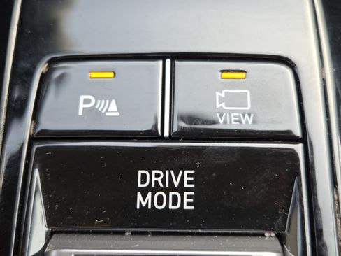 Used 2023 Hyundai Sonata Limited FWD image 9