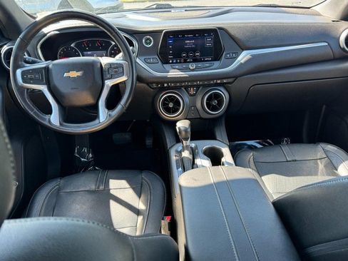Used 2020 Chevrolet Blazer LT FWD image 11