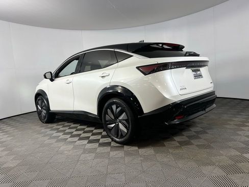 Used 2024 Nissan Ariya FWD image 8