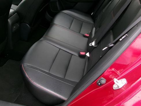 Used 2025 Nissan Sentra SR w/ SR Premium Package FWD image 9