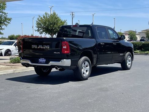 New 2026 RAM 1500 4x4 Crew Cab image 3