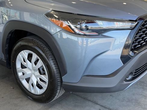 Used 2022 Toyota Corolla Cross L FWD image 8