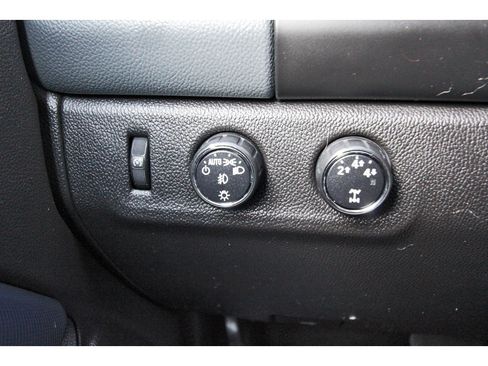 Used 2015 Chevrolet Colorado Z71 image 21